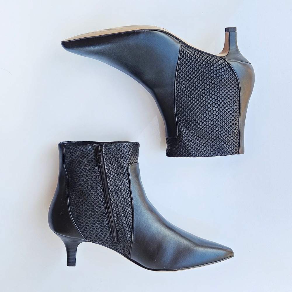 Clarks‎ Shondrah Black Leather Snakeskin Embossed Kitten Heel Ankle Boots US 9.5